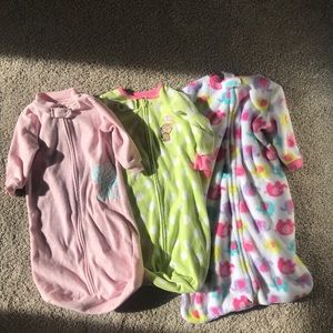 4 Sleep sacks + 1 swaddle size s